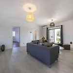 Secluded 3 Bedrooms Urzais Modern Interiors *