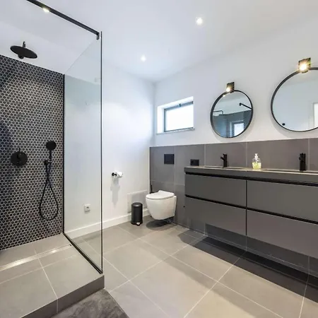 Secluded 3 Bedrooms Urzais Modern Interiors