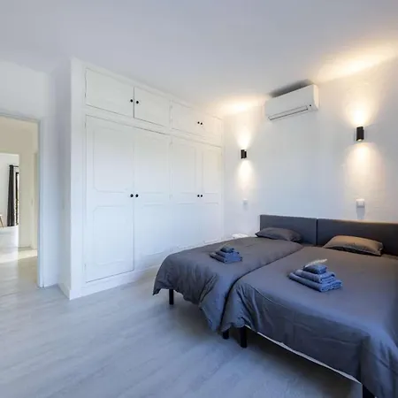 Secluded Carvoeiro 3 Bedrooms Urzais Modern Interiors Private Setting Villa Carvoeiro (Lagoa)