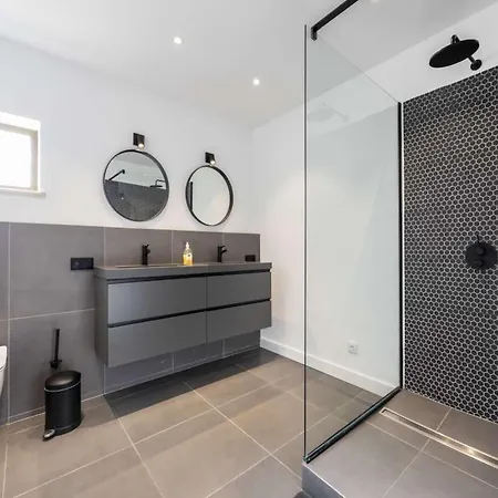 Secluded 3 Bedrooms Urzais Modern Interiors Villa *