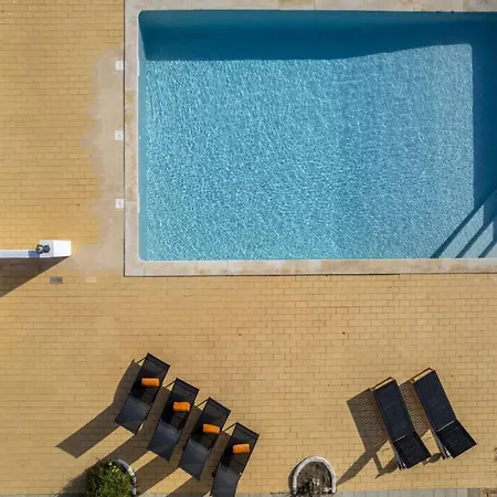 Secluded 3 Bedrooms Urzais Modern Interiors فيلة كارفويرو